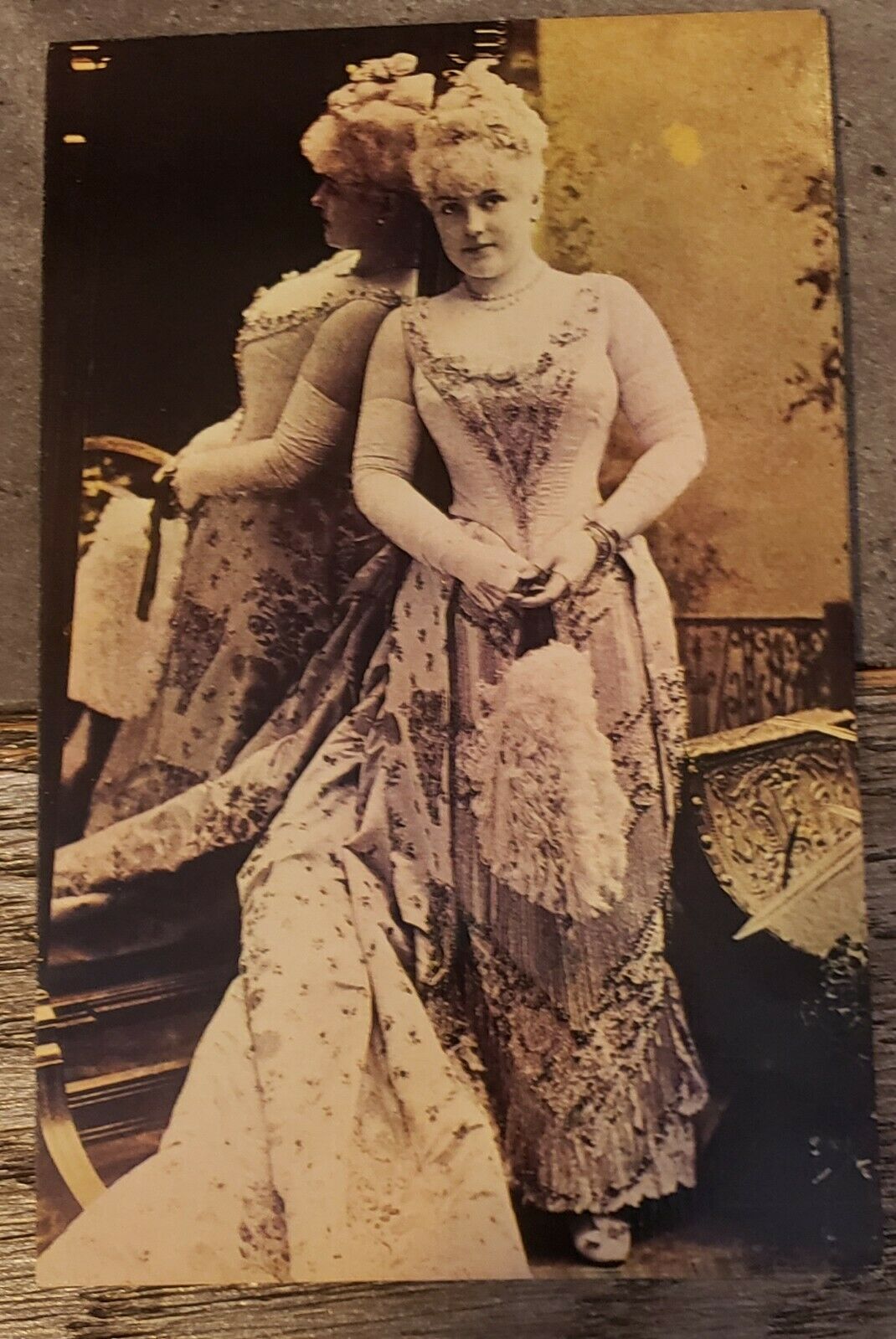 Lillian Russell 1861-1922 (the Dearest Thing That Ever Was) Postcard