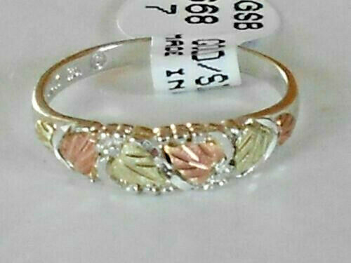 .new Black Hills Gold And Silver Women's 6 Leaf Band Ring Size 6-7-8 Or 9 W/ Box
