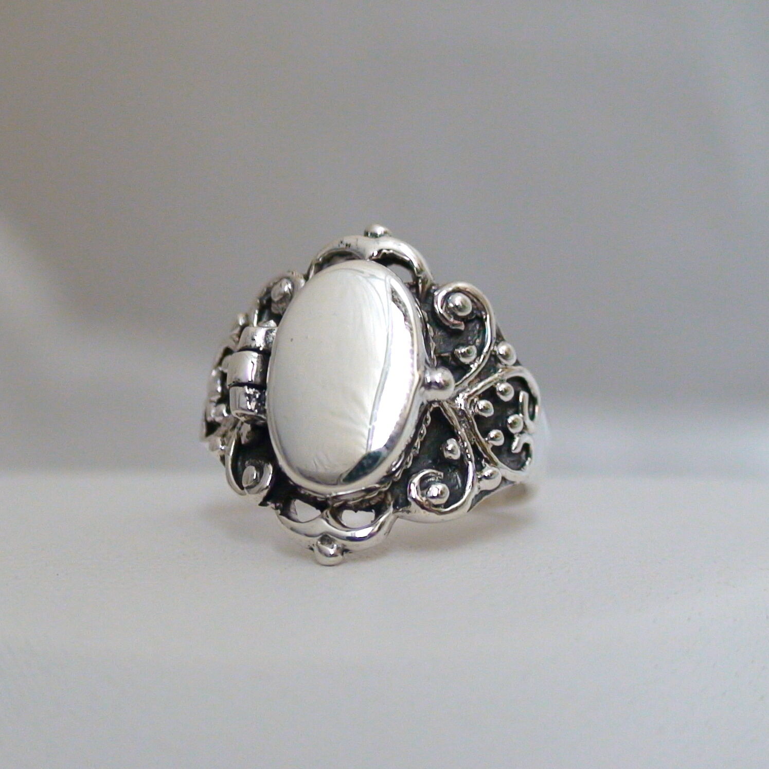Victorian Scroll Poison Ring - 925 Sterling Silver, Sizes 6-10, Pillbox Ring New