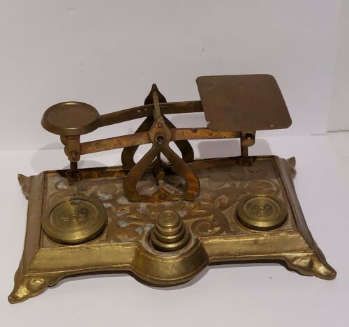 Vintage Brass Balancing Scale & Weights. Footed Base. Nr